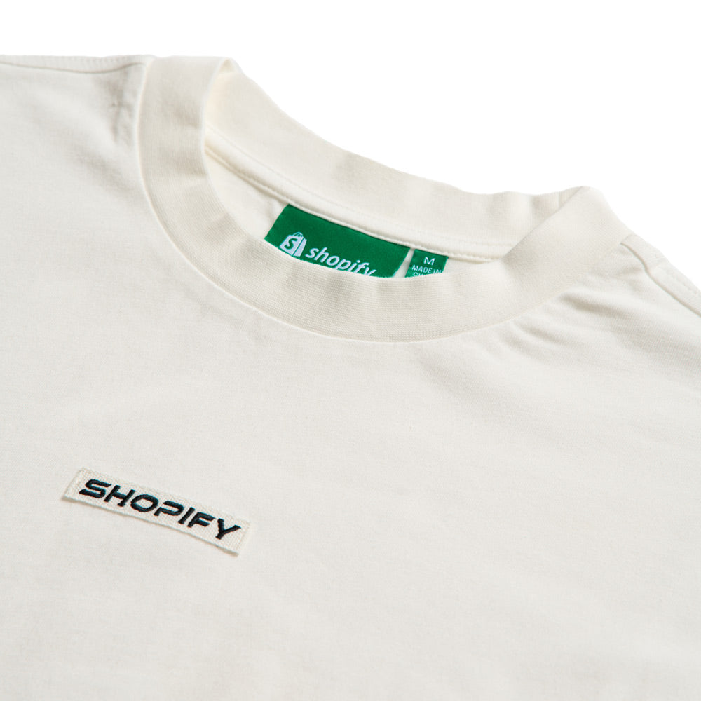 Front Runner Tee de Shopify Supply, vista 3