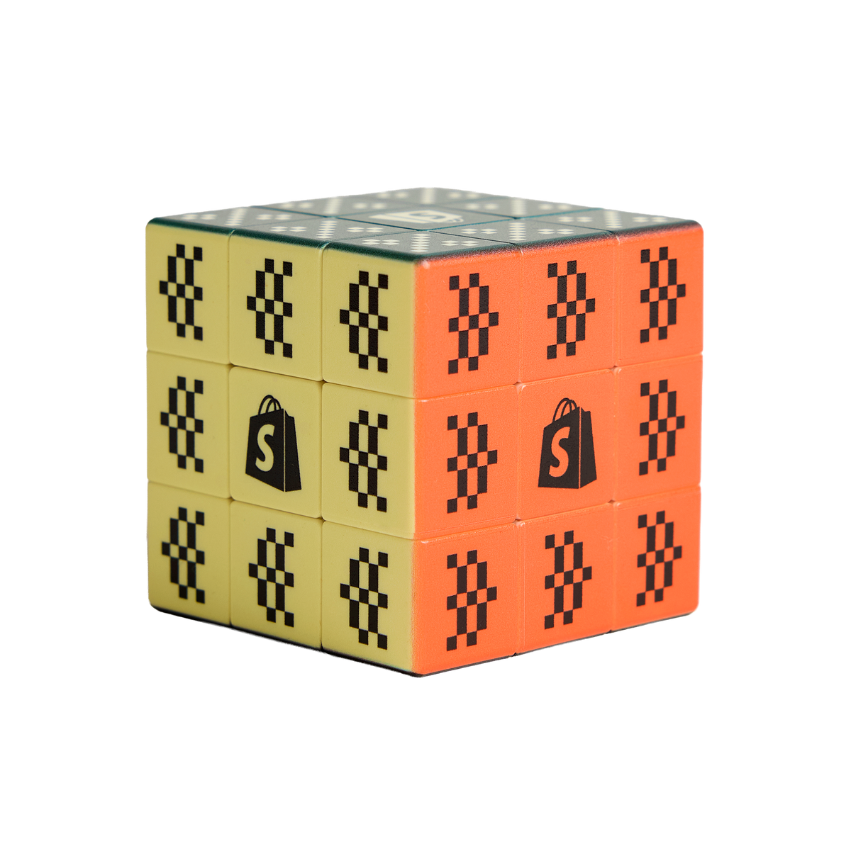 Logik's Cube de Shopify Supply, vista 2